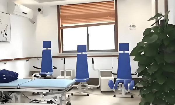 深圳市的积分落户_董璇前夫高云翔给天下男人狠狠上了一课 董璇前夫高都没吃一个盒饭