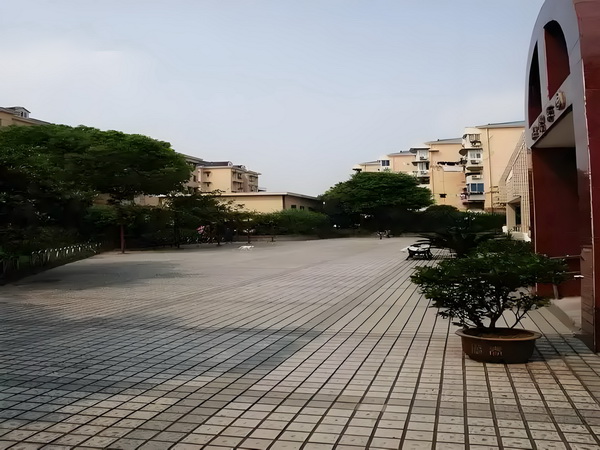 怎么样可以申请深圳户口_刷短剧治愈上班的痛！再让我看广告就太过分了吧 电子配备监护每个系统房间